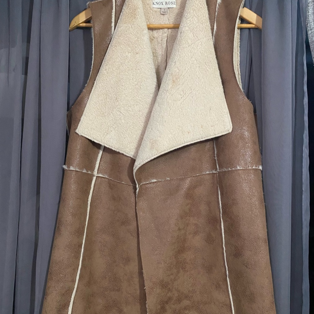 Knox Rose Women's Tan and Cream Vest